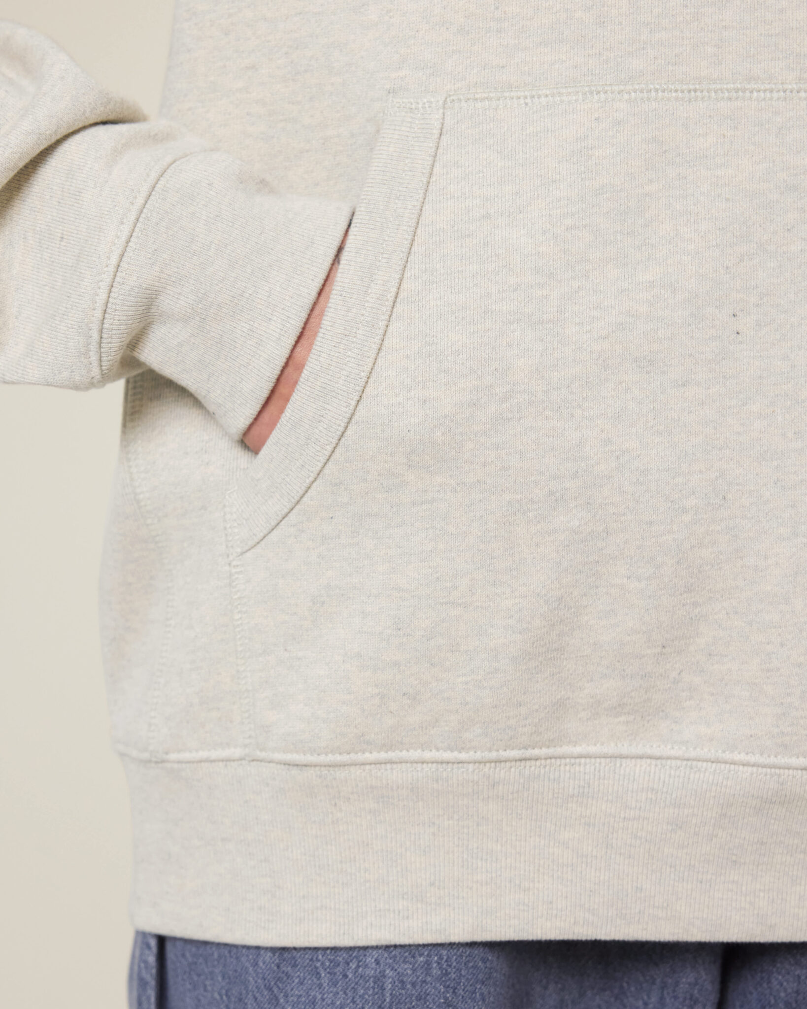 Striker_Heather Haze_Studio_Front_Detail_1