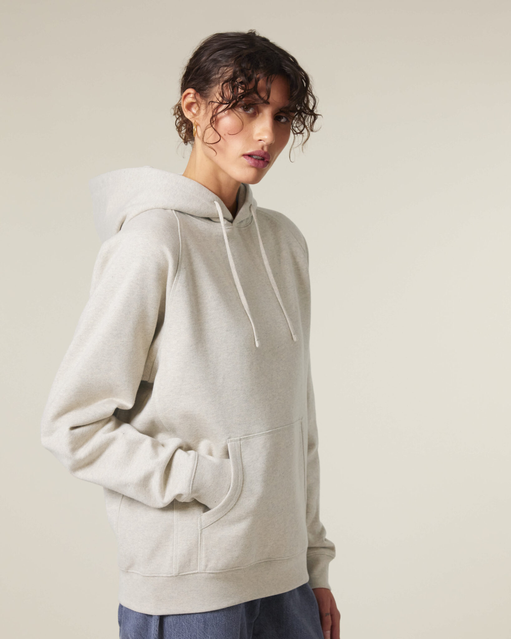 Striker_Heather Haze_Studio_Front_Main_5