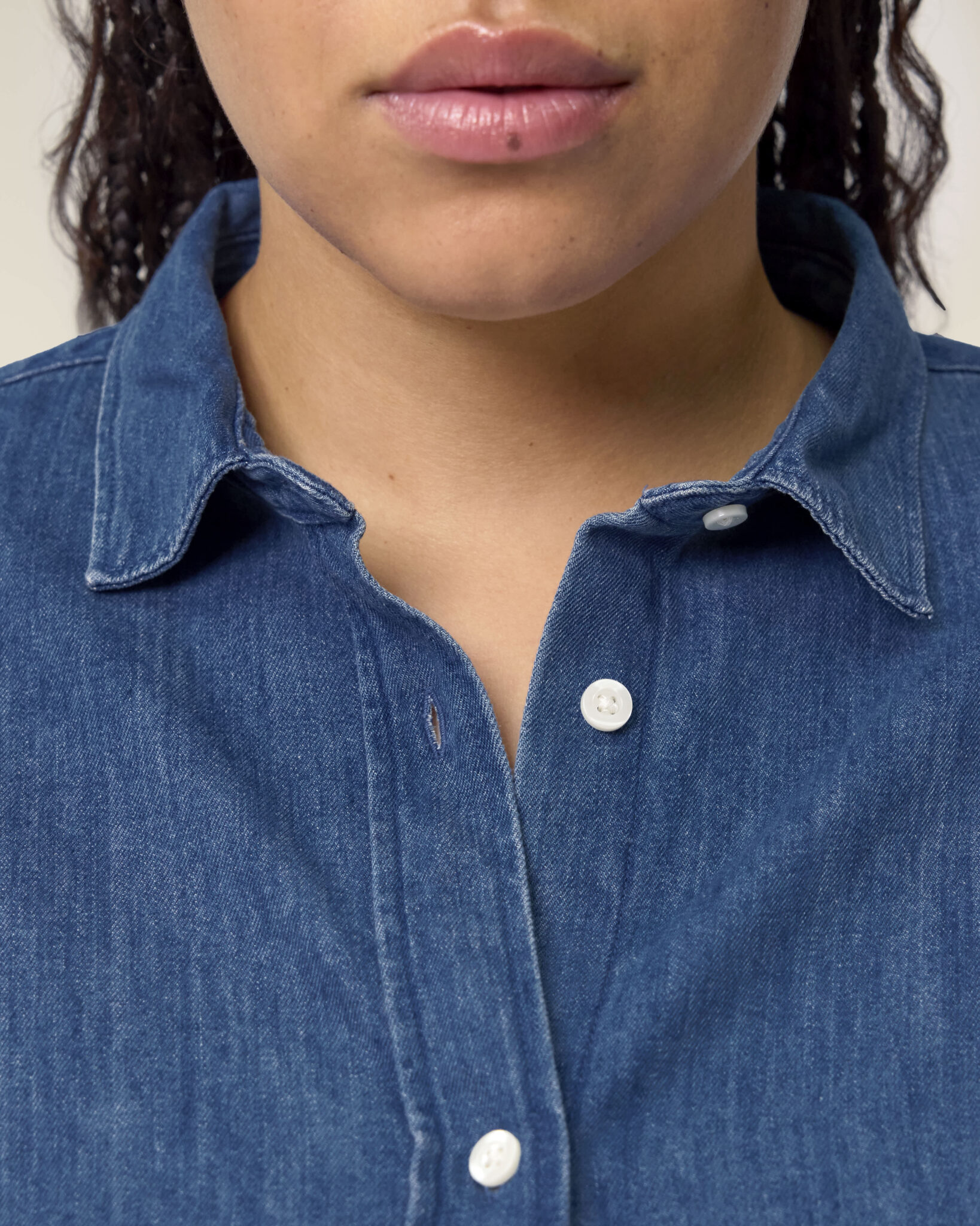 Stella Denim Shirt_Mid Wash_Studio_Front_Detail_1