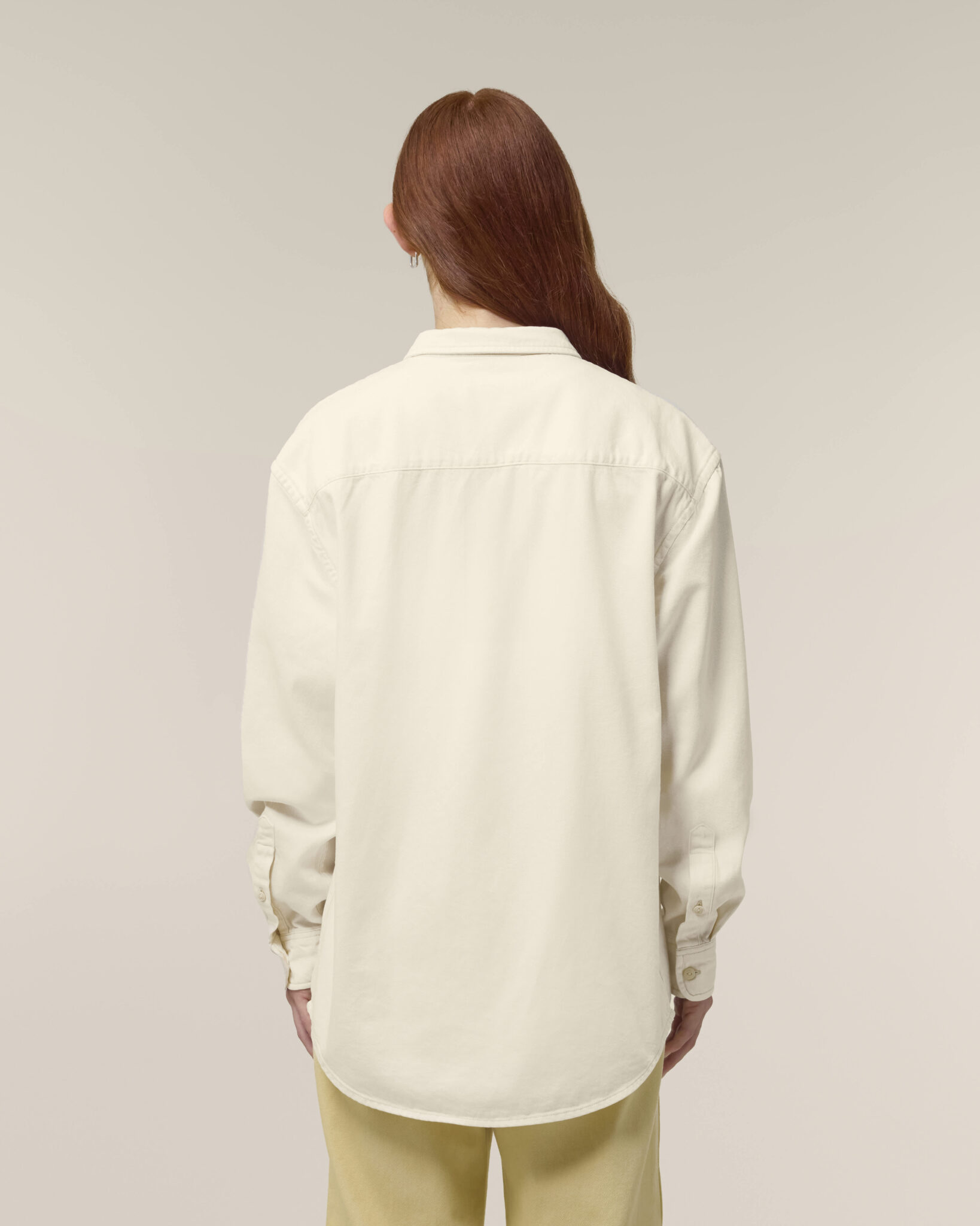 Worker_Natural Raw_Studio_Back_Main_5