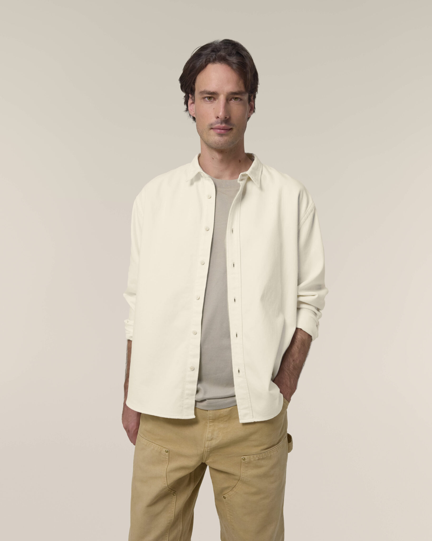 Worker_Natural Raw_Studio_Front_Main_0